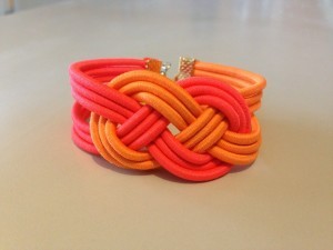 10 idées de bracelets tendances et faciles à faire 10 bracelet-bracelet-noeud-marin-corail-orang-3548521-img-6772-15321_big