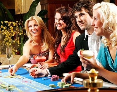 7 thèmes de soirées géniaux à faire entre amis 6 casino_party2