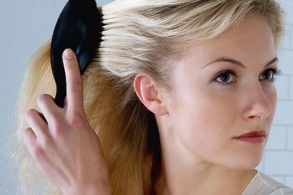 10 recettes maison pour avoir de superbes cheveux 2 perte-de-cheveux