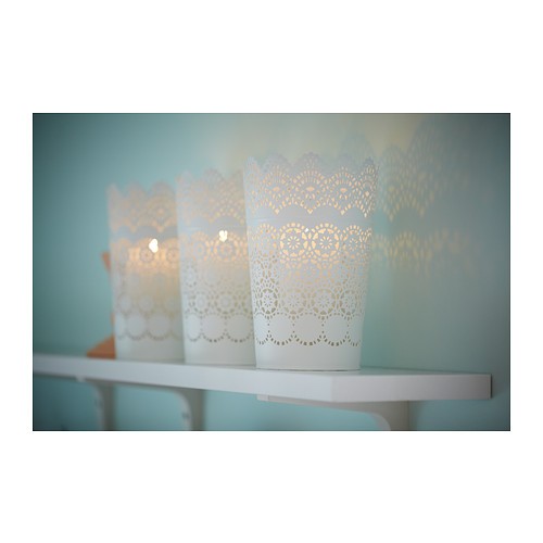 15 cadeaux de Noël de dernière minute 23 skurar-lanterne-pour-bougie-bloc-blanc__0185688_PE331434_S4