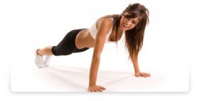5 conseils pour vous débarrasser de vos poignées d'amour 4 musculation-pompes-femme