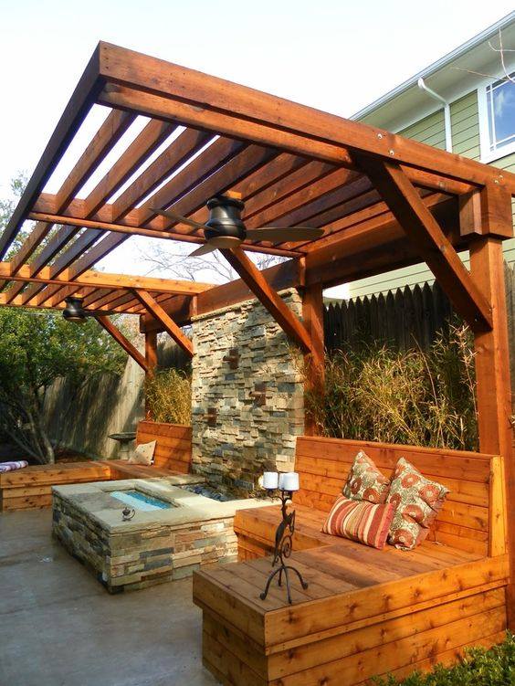 34 idées de pergolas en bois pour transformer votre terrasse