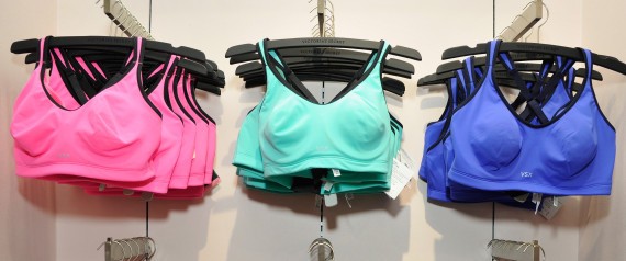 8 conseils pour une poitrine de rêve 3 Alessandra Ambrosio Celebrates The Launch Of The World's Best Sport Bras From Victoria's Secret Sport