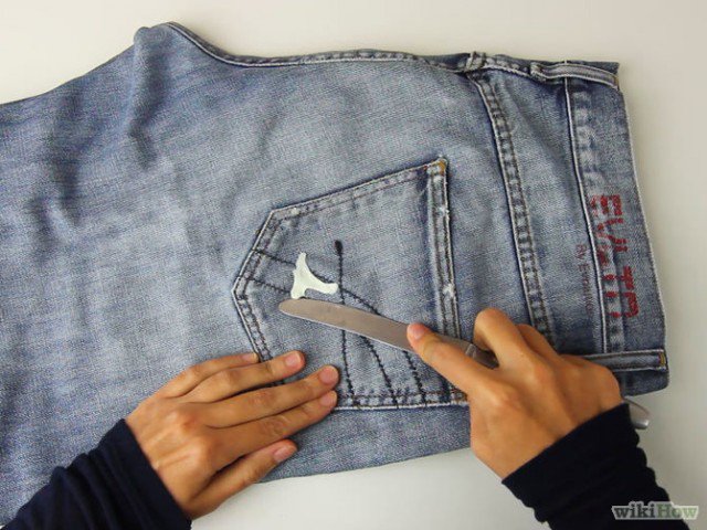 14 astuces surprenantes qui risquent de vous changer la vie 13 670px-Remove-Chewing-Gum-from-Jeans-Step-3-Version-3-640x480