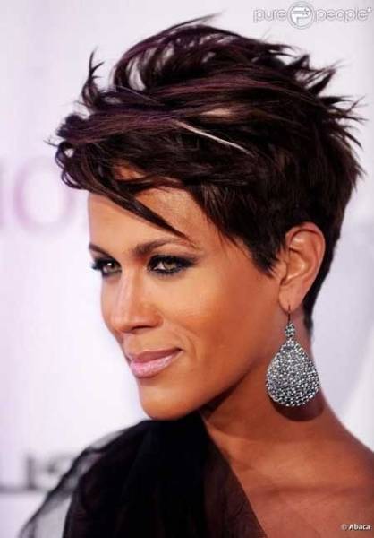 Chic-Short-Straight-Hairstyle-Short-Hairstyles-for-Black-Women-2015