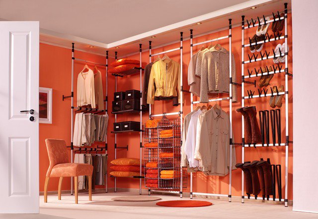 closet-organizing-ideas-clothes-2-640x442