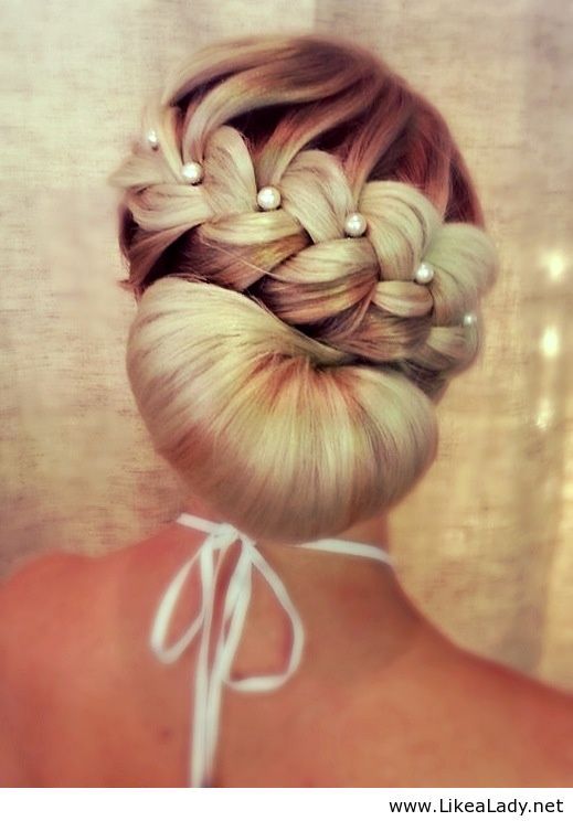 Pearl-studded-braid-with-a-chignon