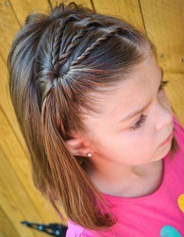 22 top idées de coiffures tressées pour petites filles 22