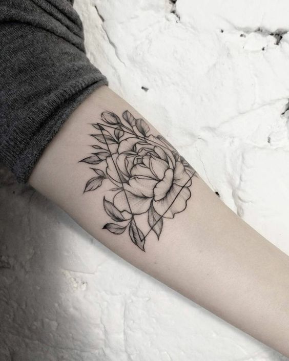 175 top idées de petits tatouages pour femmes 111