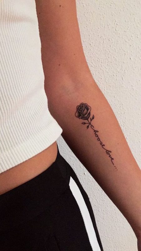 175 top idées de petits tatouages pour femmes 158