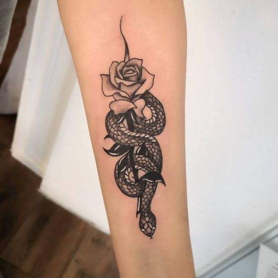 175 top idées de petits tatouages pour femmes 43