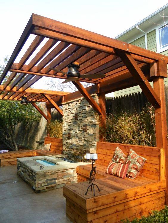 34 idées de pergolas en bois pour transformer votre terrasse 12