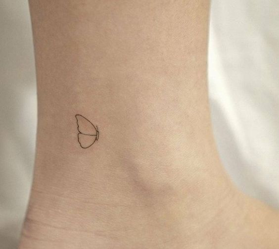 79 petits tatouages discrets et minimalistes qui prouvent que moins c'est plus 17