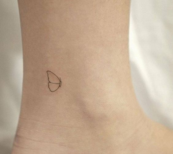 79 petits tatouages discrets et minimalistes qui prouvent que moins c'est plus 17 79 petits tatouages discrets et minimalistes qui prouvent que moins c'est plus 17