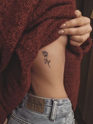 79 petits tatouages discrets et minimalistes qui prouvent que moins c'est plus 27