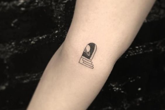 79 petits tatouages discrets et minimalistes qui prouvent que moins c'est plus 30 79 petits tatouages discrets et minimalistes qui prouvent que moins c'est plus 30