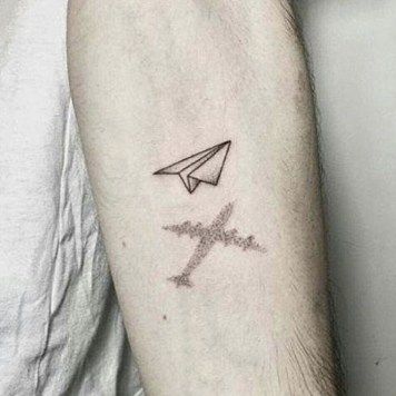 79 petits tatouages discrets et minimalistes qui prouvent que moins c'est plus 38 79 petits tatouages discrets et minimalistes qui prouvent que moins c'est plus 38
