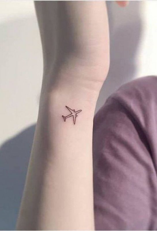 79 petits tatouages discrets et minimalistes qui prouvent que moins c'est plus 39 79 petits tatouages discrets et minimalistes qui prouvent que moins c'est plus 39