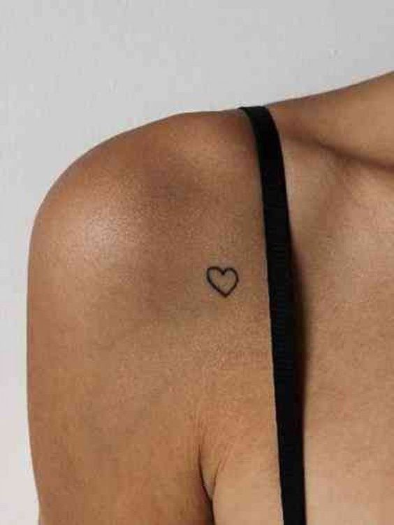 79 petits tatouages discrets et minimalistes qui prouvent que moins c'est plus 53