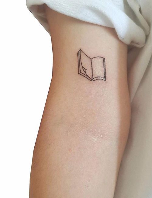 79 petits tatouages discrets et minimalistes qui prouvent que moins c'est plus 60