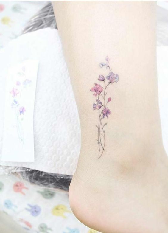 79 petits tatouages discrets et minimalistes qui prouvent que moins c'est plus 62