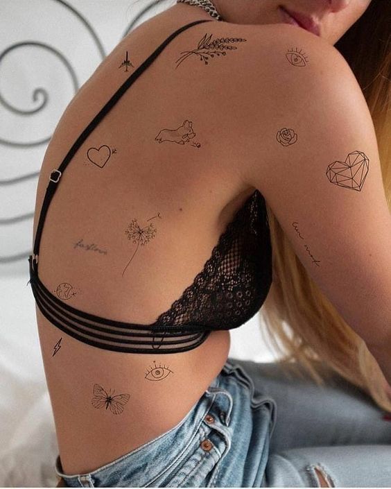 79 petits tatouages discrets et minimalistes qui prouvent que moins c'est plus 76