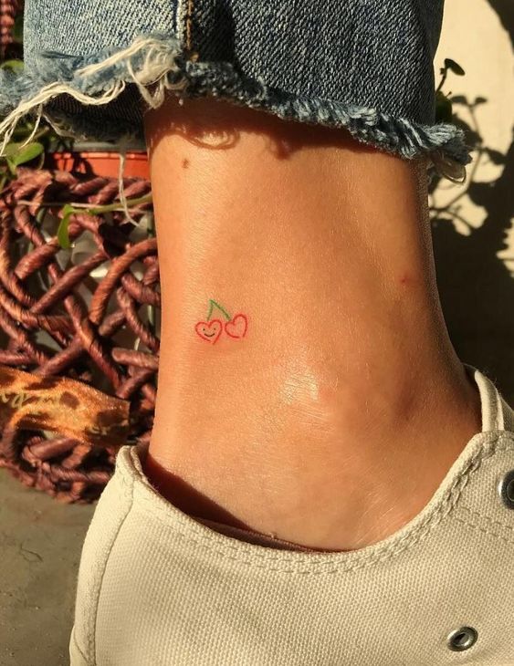 79 petits tatouages discrets et minimalistes qui prouvent que moins c'est plus 78 79 petits tatouages discrets et minimalistes qui prouvent que moins c'est plus 78