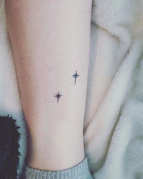 79 petits tatouages discrets et minimalistes qui prouvent que moins c'est plus 9