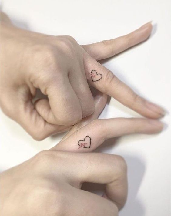100 top idées de tatouages de couples à faire à deux 24