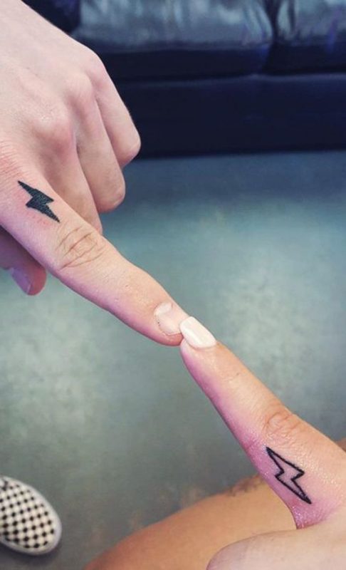 100 top idées de tatouages de couples à faire à deux 51