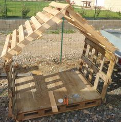 100 Cabanes en palettes à fabriquer soi-même 56 100 Cabanes en palettes à fabriquer soi-même 56