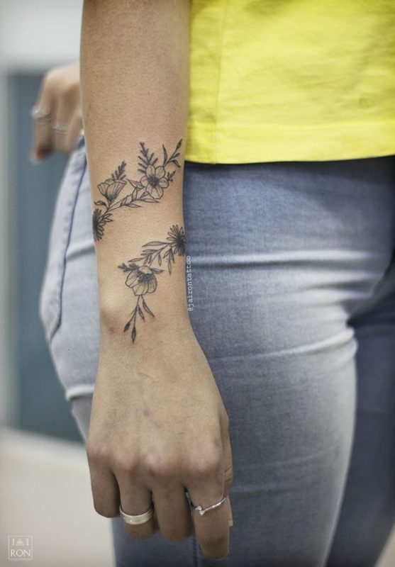 100 top idées de tatouages fleur 82