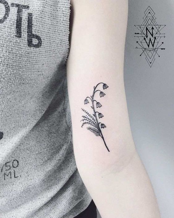 100 top idées de tatouages fleur 89