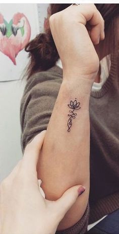 100 top idées de tatouages fleur 95