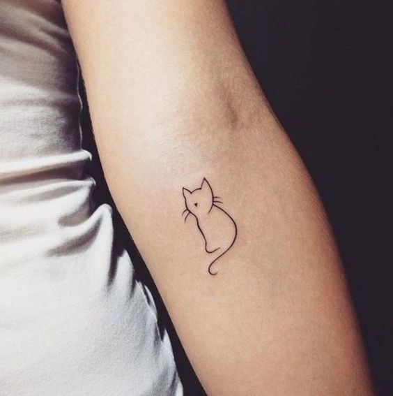 100 idées de tatouages pour les amoureux des chats 27