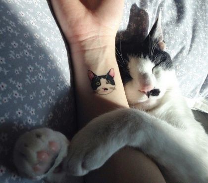 100 idées de tatouages pour les amoureux des chats 33