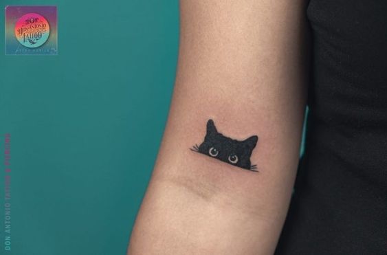 100 idées de tatouages pour les amoureux des chats 43