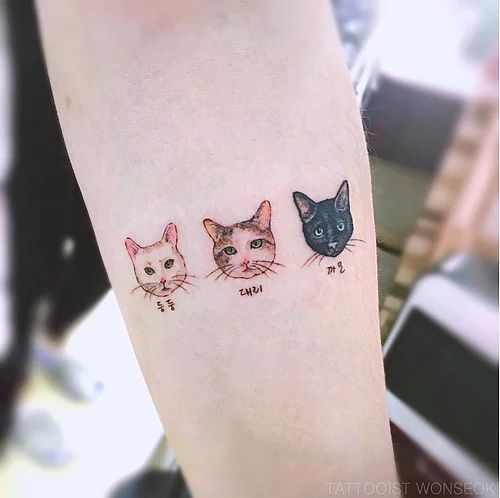 100 idées de tatouages pour les amoureux des chats 52