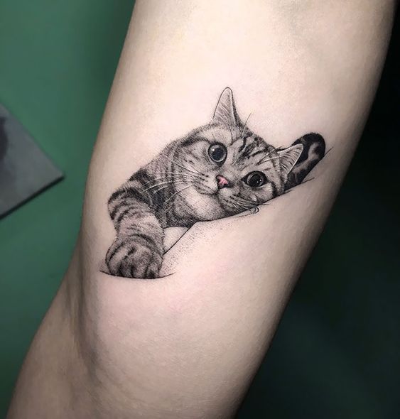 100 idées de tatouages pour les amoureux des chats 75