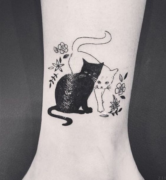 100 idées de tatouages pour les amoureux des chats 86