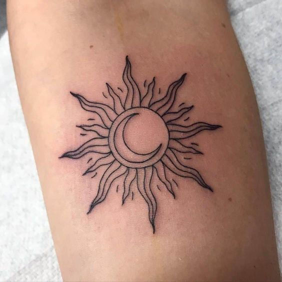 100 top idées de tatouages soleil 33