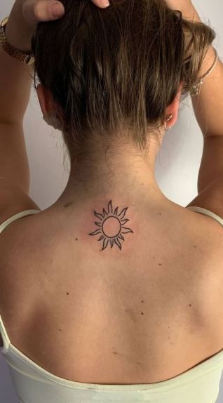 100 top idées de tatouages soleil 38
