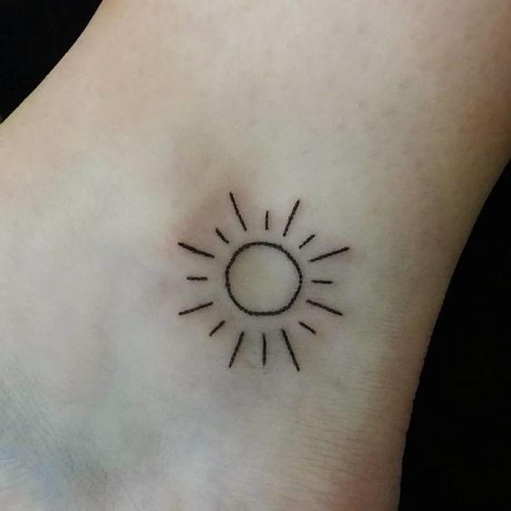 100 top idées de tatouages soleil 51