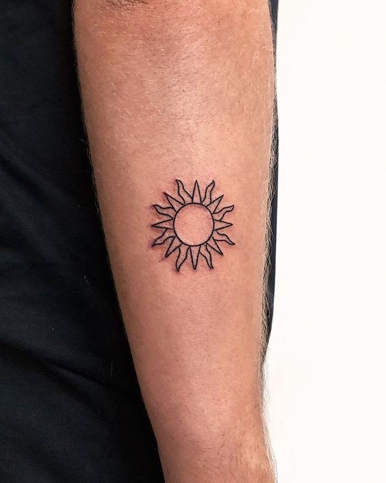 100 top idées de tatouages soleil 72