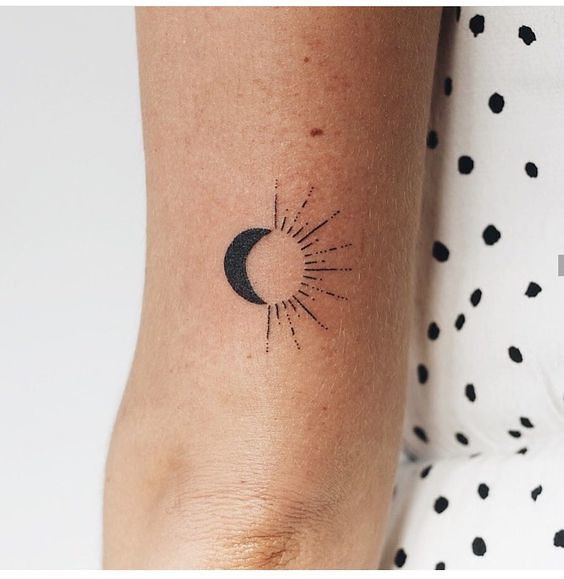 100 top idées de tatouages soleil 85