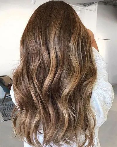 100 idées de balayages caramel pour s'inspirer 13