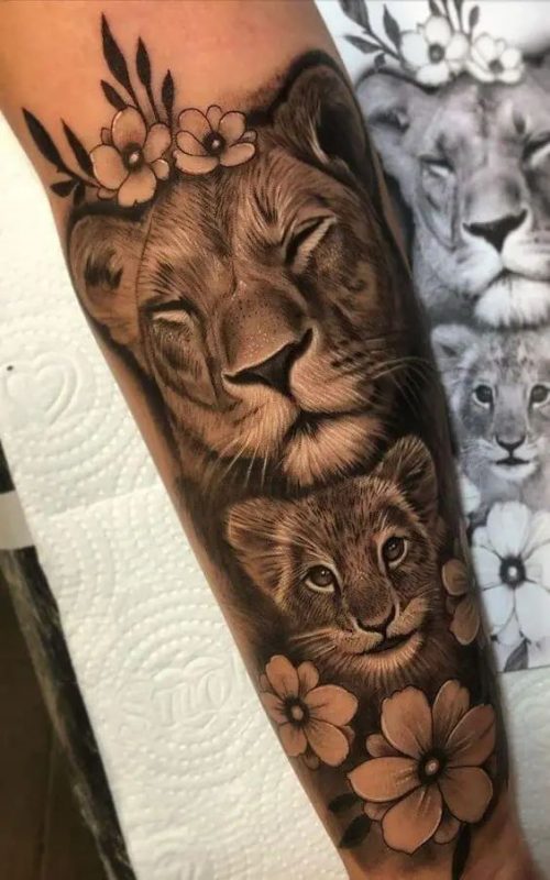 100 top idées de tatouages lion femme 38