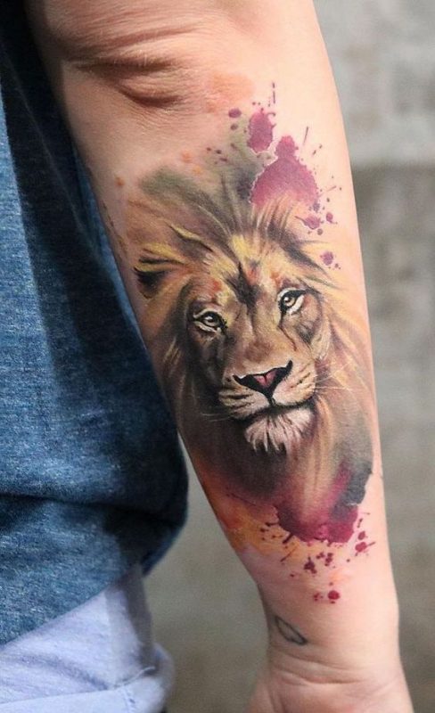 100 top idées de tatouages lion femme 47