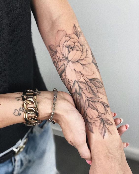 175 top idées de tatouages bras pour femme 119