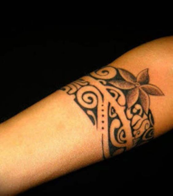 175 top idées de tatouages bras pour femme 141